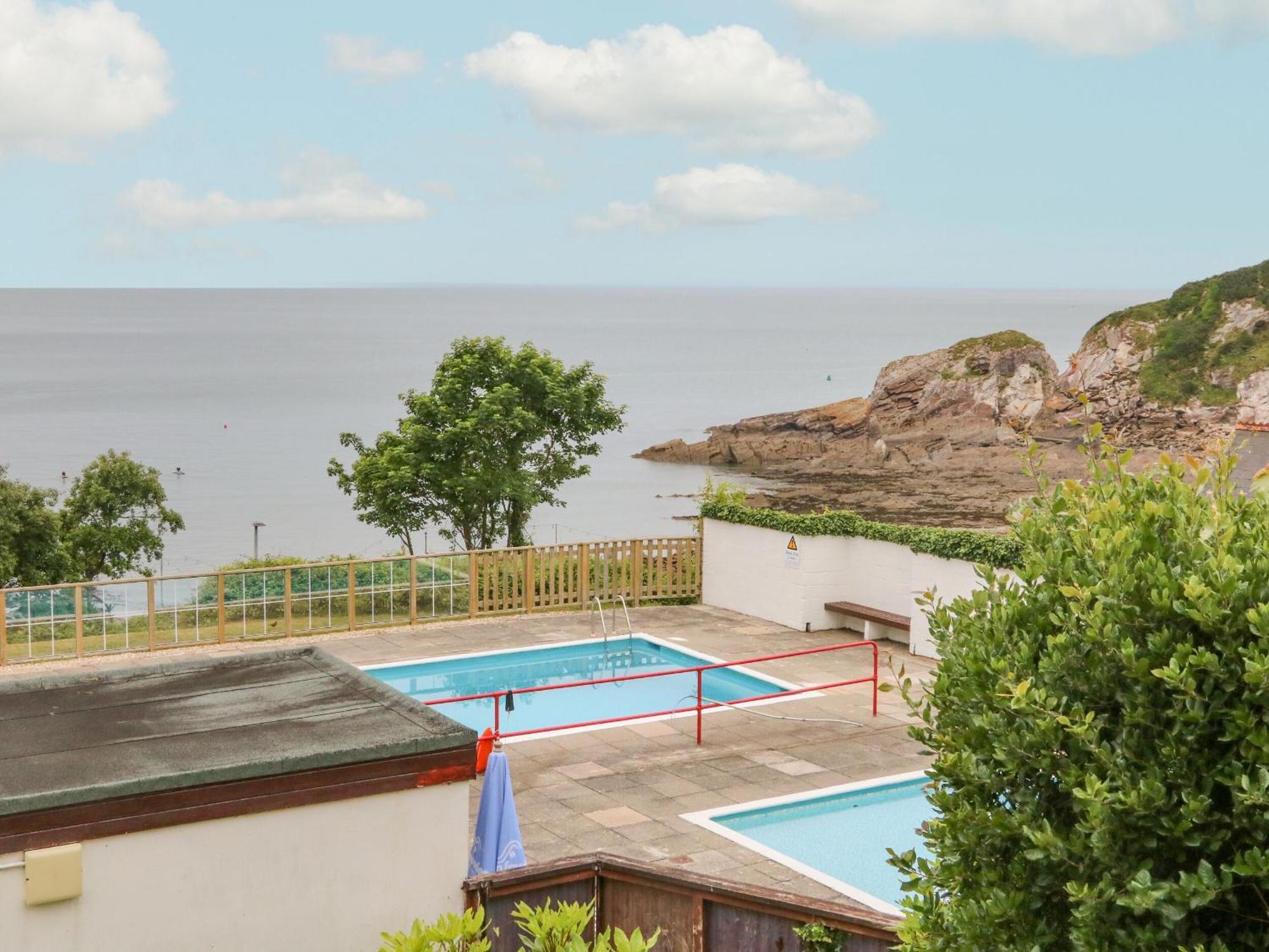 Ochenta Villa Combe Martin Exterior foto